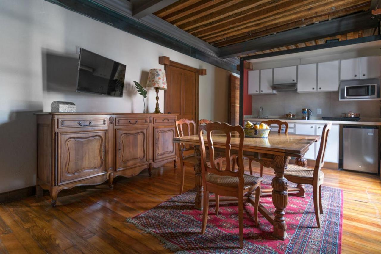 Casa Sauto Suite Cathedral Views In Downtown メキシコシティ エクステリア 写真